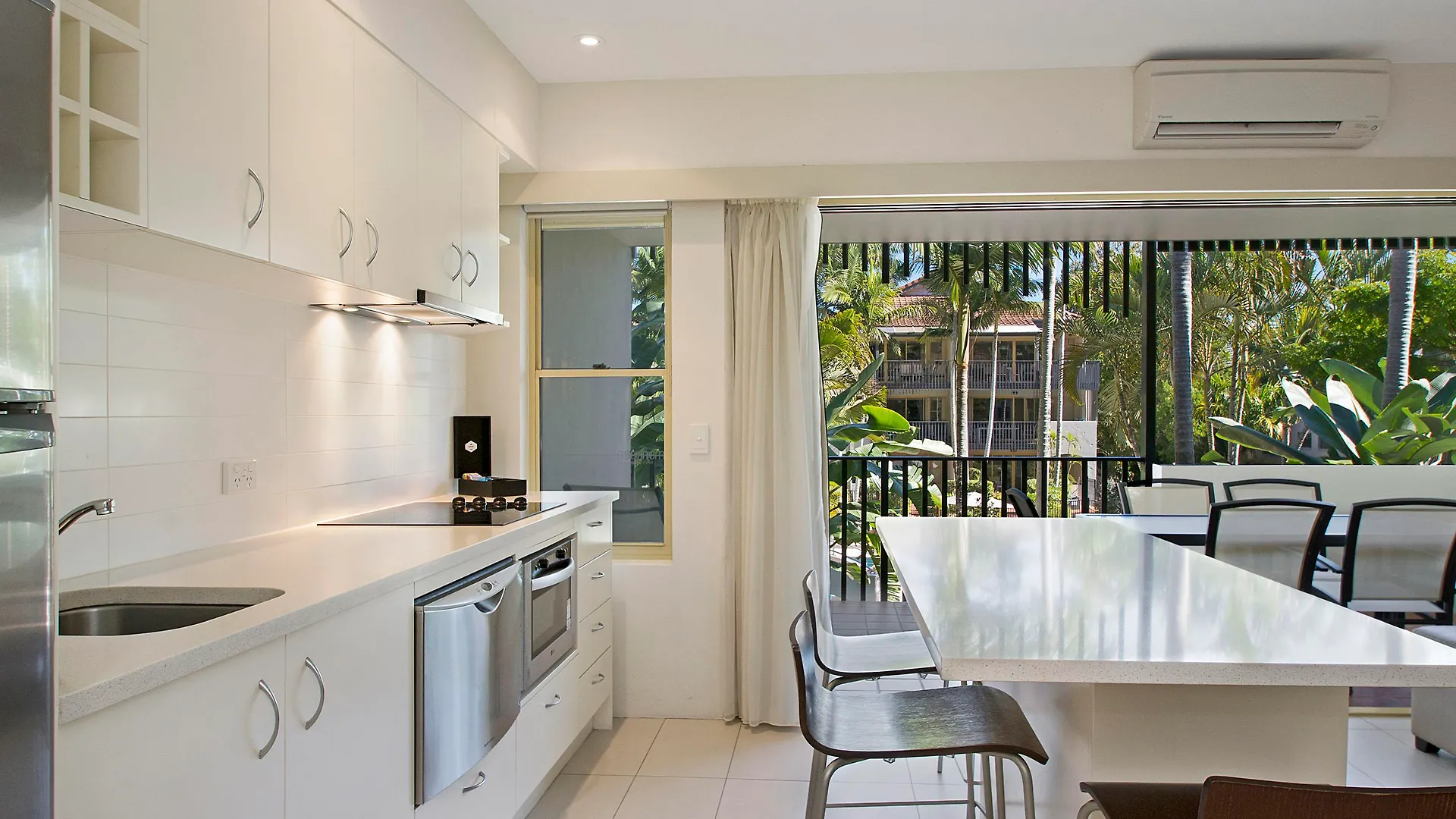 Mantra French Quarter Noosa Aparthotel  Noosa Heads