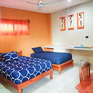 El Ultimo Maya Hotel Akumal